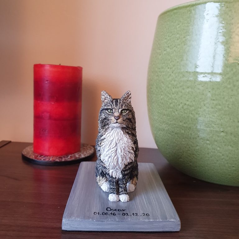custom cat sculpture portrait