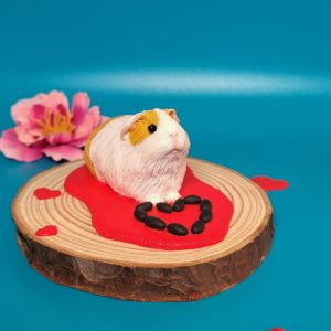 Valentine Guinea Pig Sculpture